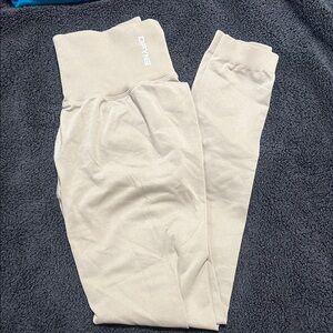 Women’s Dfyne workout leggings- Size Small